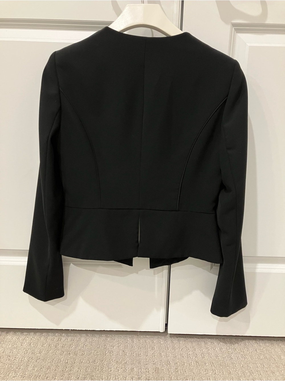 White House Black Market Black Ruffle Front Open Blazer Jacket Size 6 - Picture 2 of 12